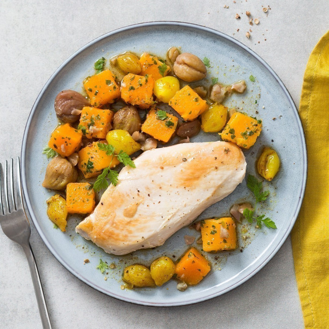 Filet de poulet, courge butternut infusés à la Badiane et ses chataîgnes. 