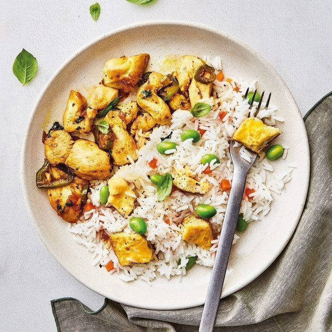 Poulet au basilic Thaï et son riz sauté