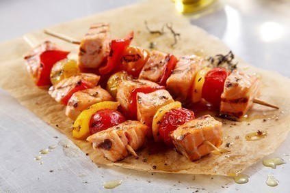 brochettes saumon tomates